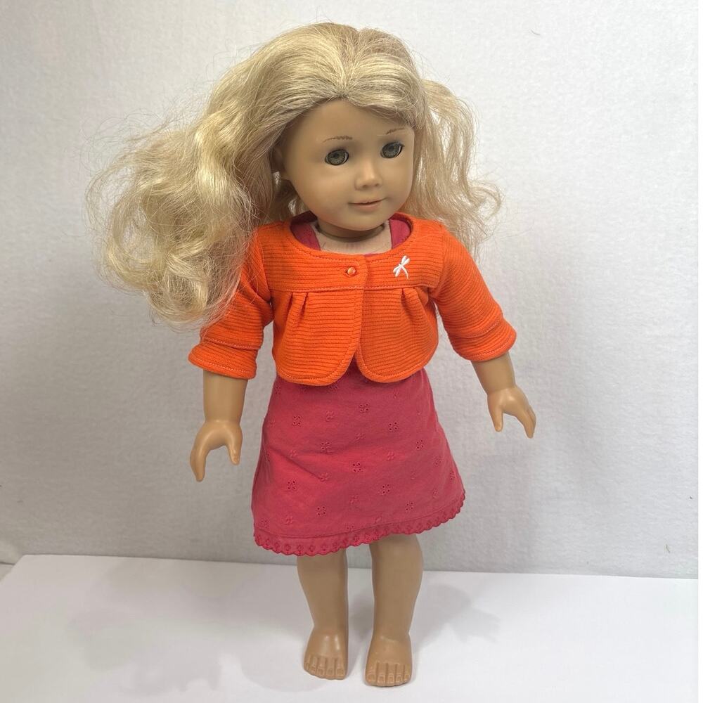 American Girl GOTY 2010 Lanie With Dragonfly Outfit Retired/ Outfits included